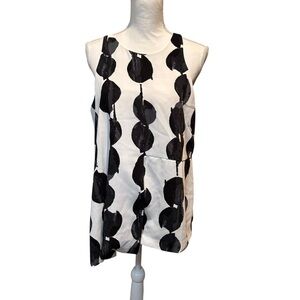 Alfani Black and‎ White Sleeveless Blouse size 10